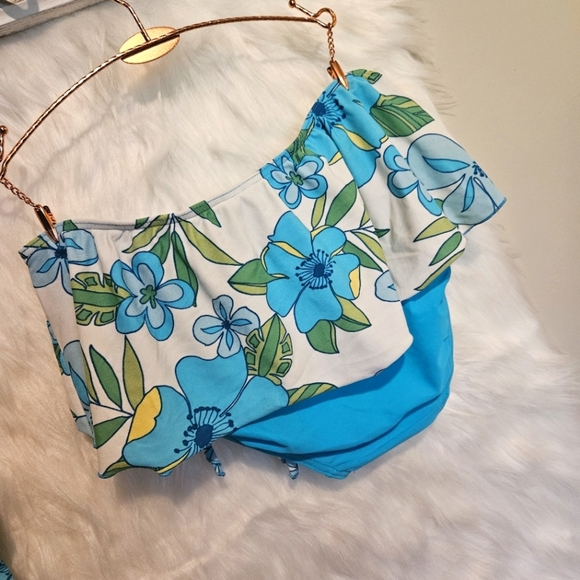 70's Boho Floral Halter and Ruffle Skirt Bottom Bikini (set) - Picture 4 of 6